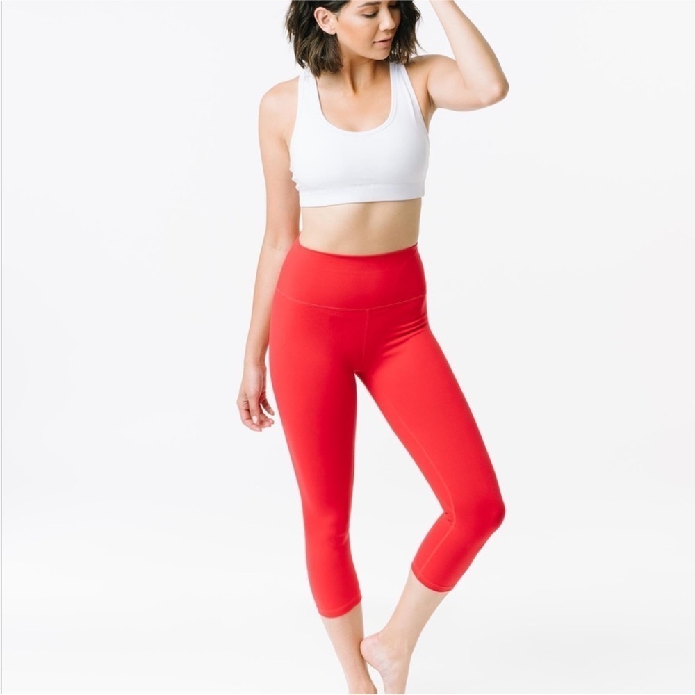 NWT Zyia red ascend hi rise capri sz 2